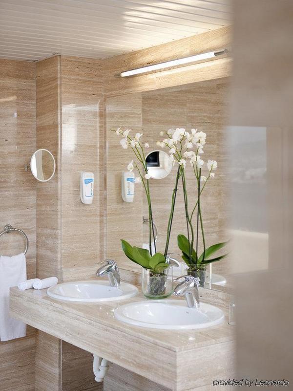 Globales Apartamentos Cala Vinas Only Adults 16 Room photo